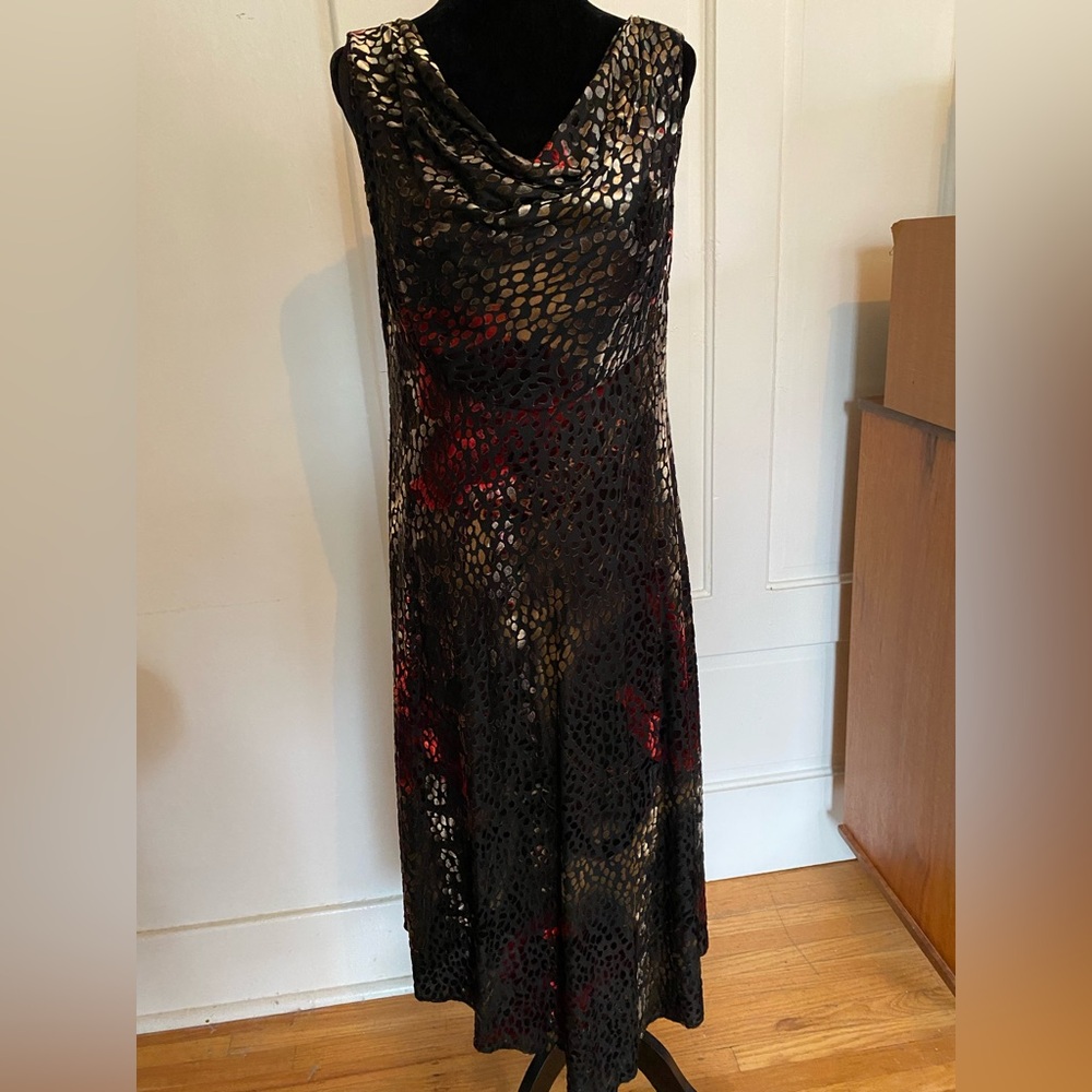 Evan Picone Black, Silver & Red Burn Out Velvet Midi Dress. Size 8